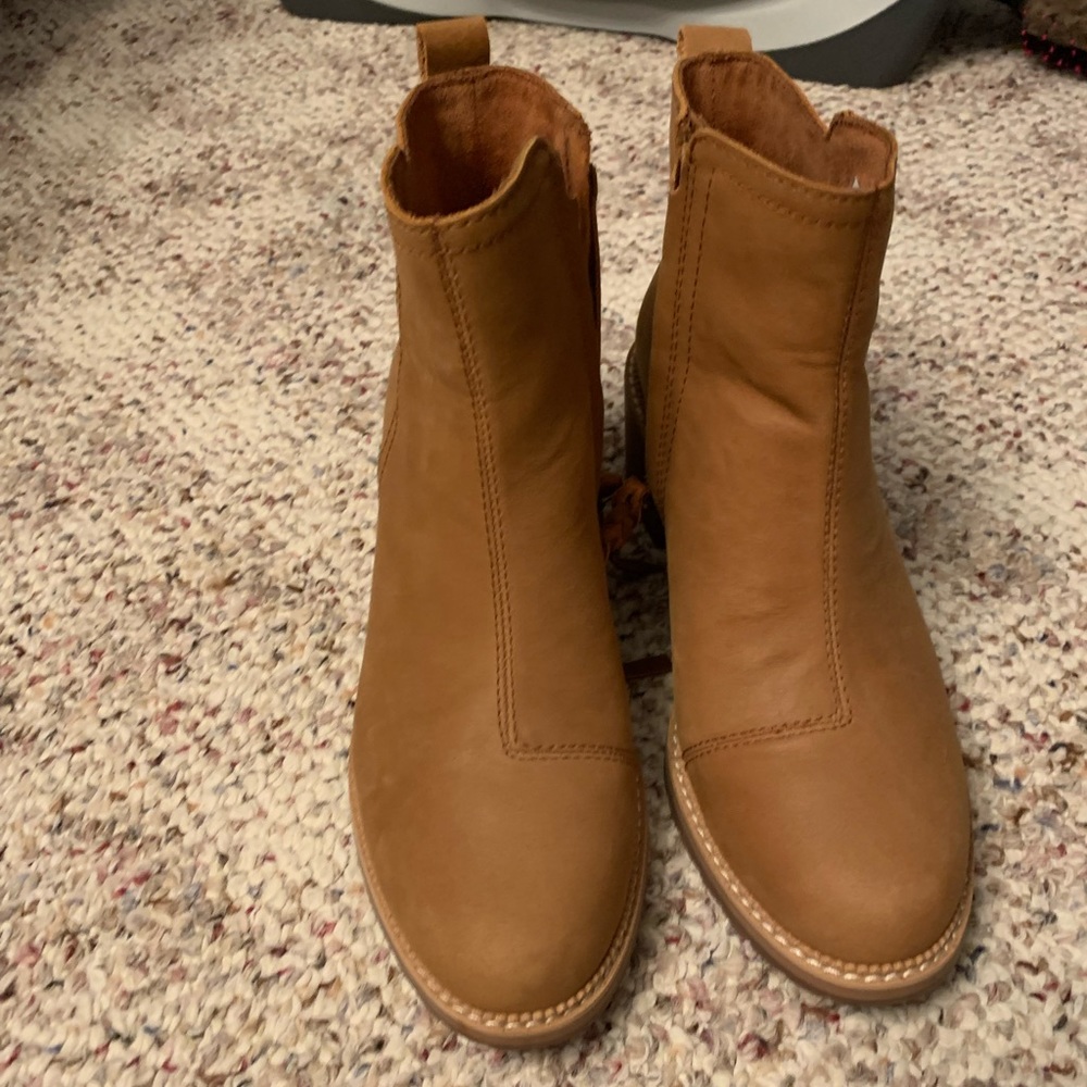 TOMS tan booties.